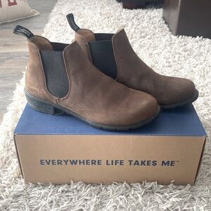 Blundstone elastic sided ankle boot